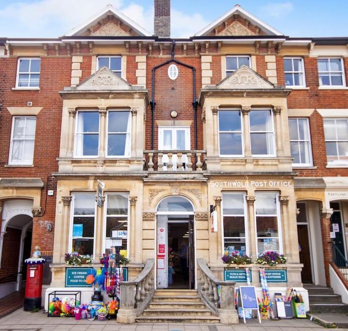 High View, High Street