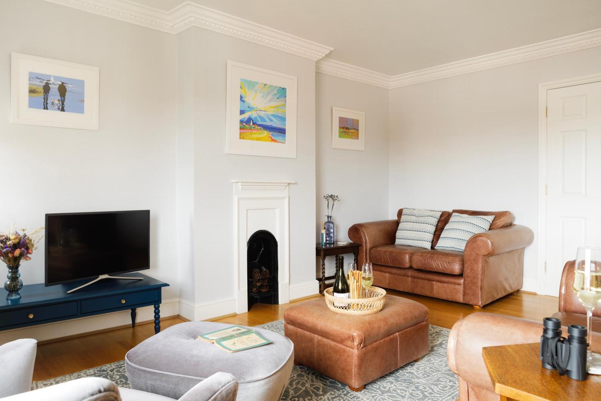 High View, High Street Apartment